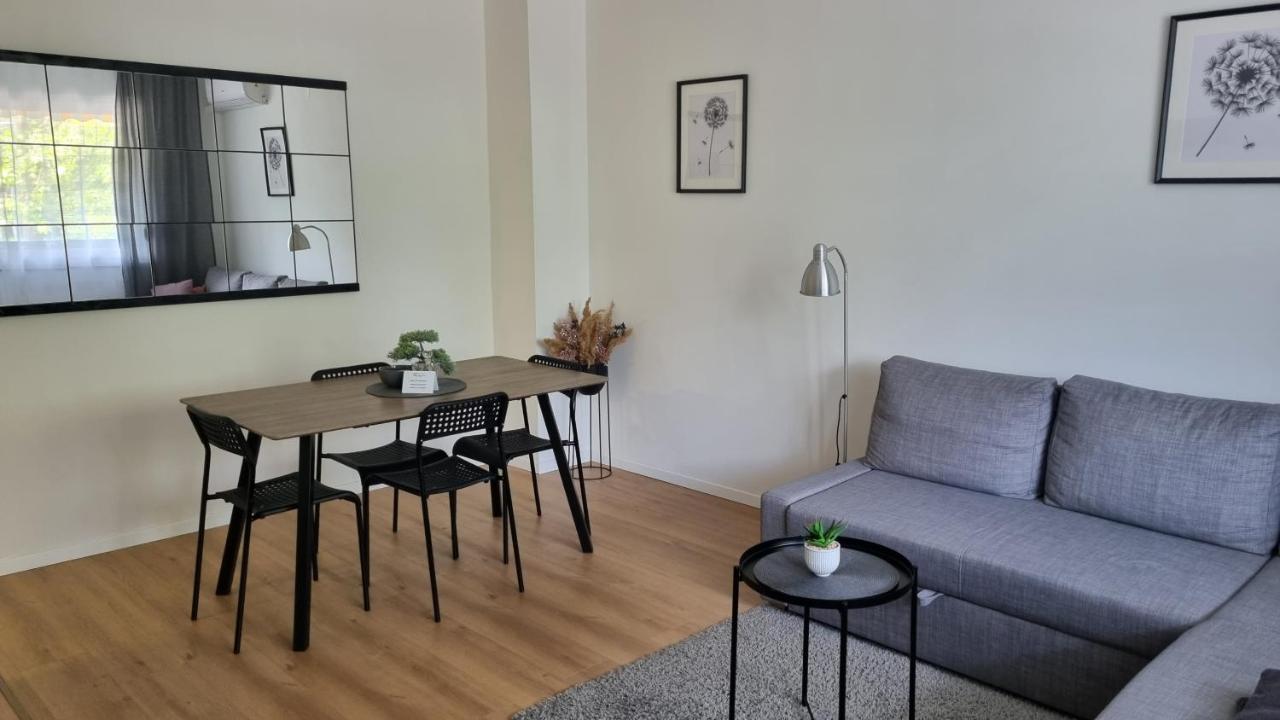 Apartment Retfala