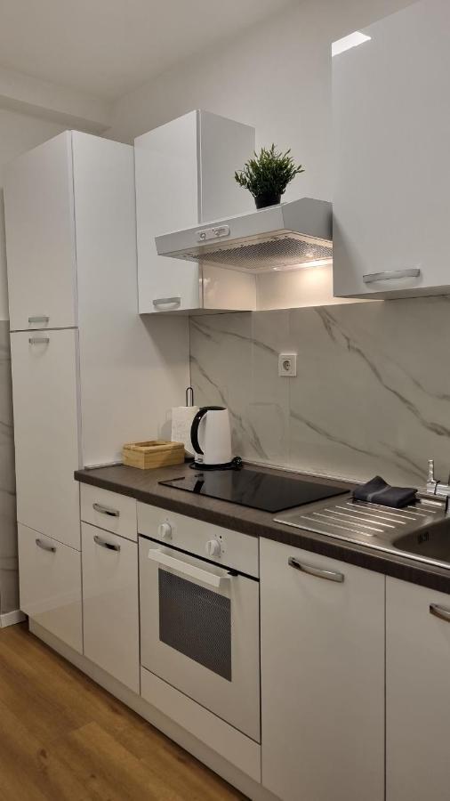 Apartment Retfala